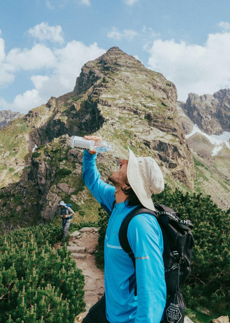 How to Stay Hydrated and Nourished on the Trail